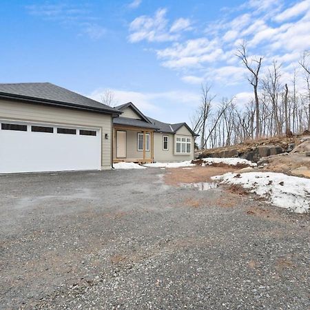 Muskoka Retreat Stunning Hilltop Views Huntsville Exteriör bild