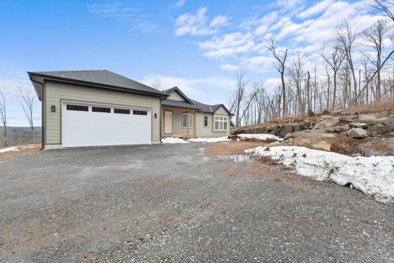 Muskoka Retreat Stunning Hilltop Views Huntsville Exteriör bild